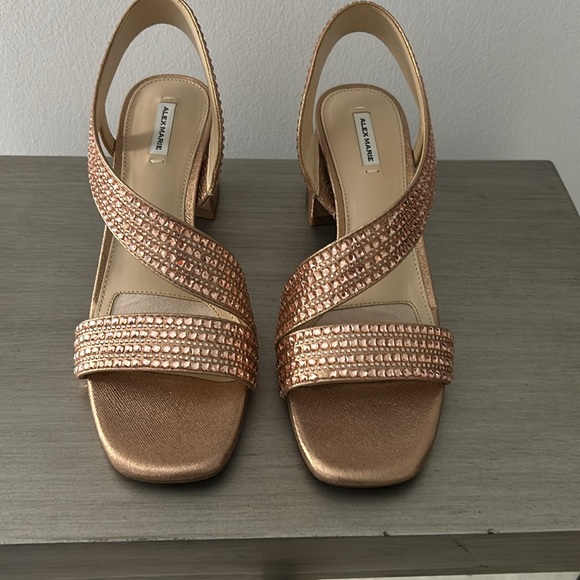Alex Marie Rose Gold, Brinda, Sparkle Heels, Size 8
Excellent Condition - Picture 2 of 9